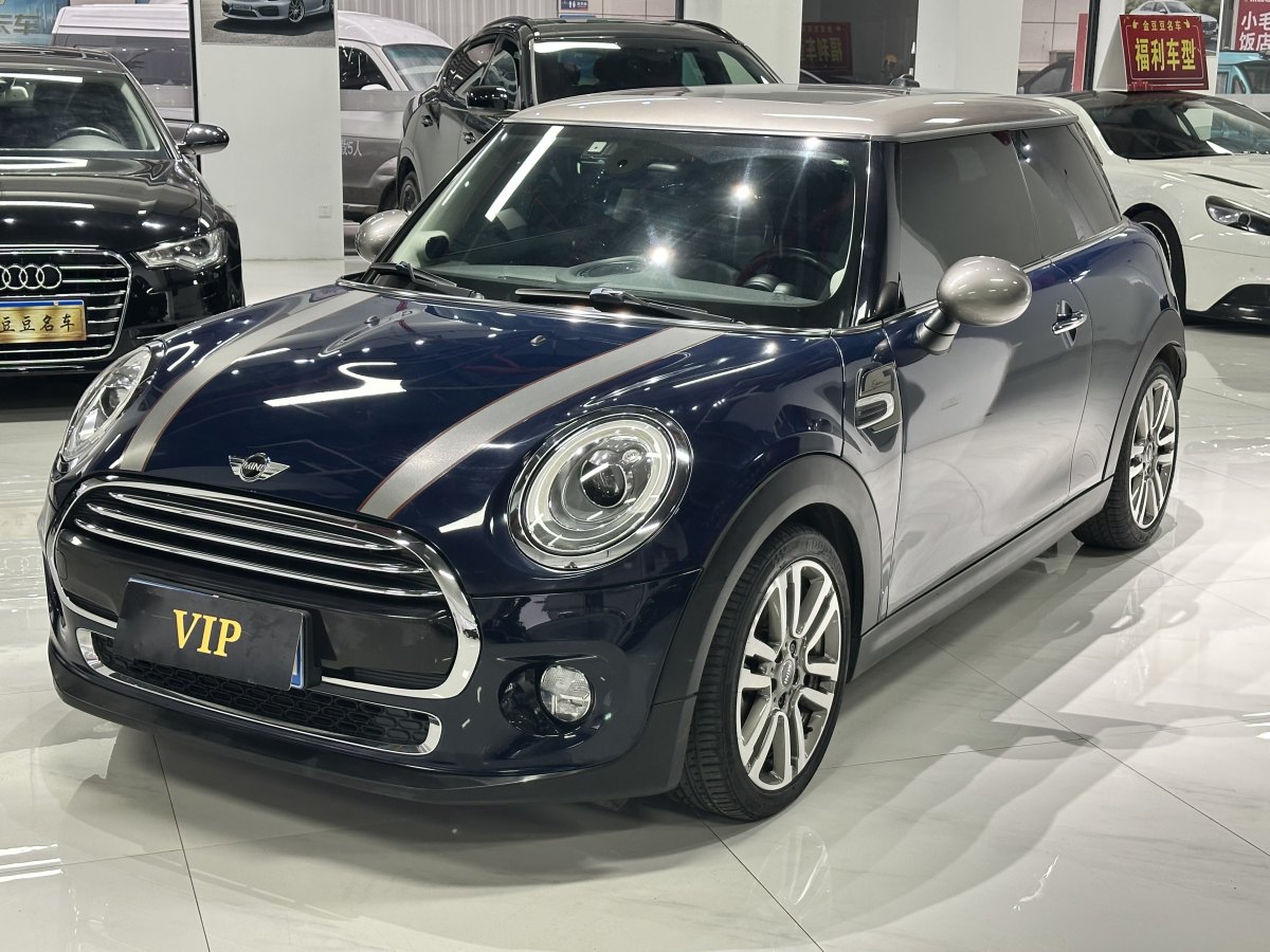 MINI COUNTRYMAN  2018款 1.5T COOPER 經(jīng)典派圖片