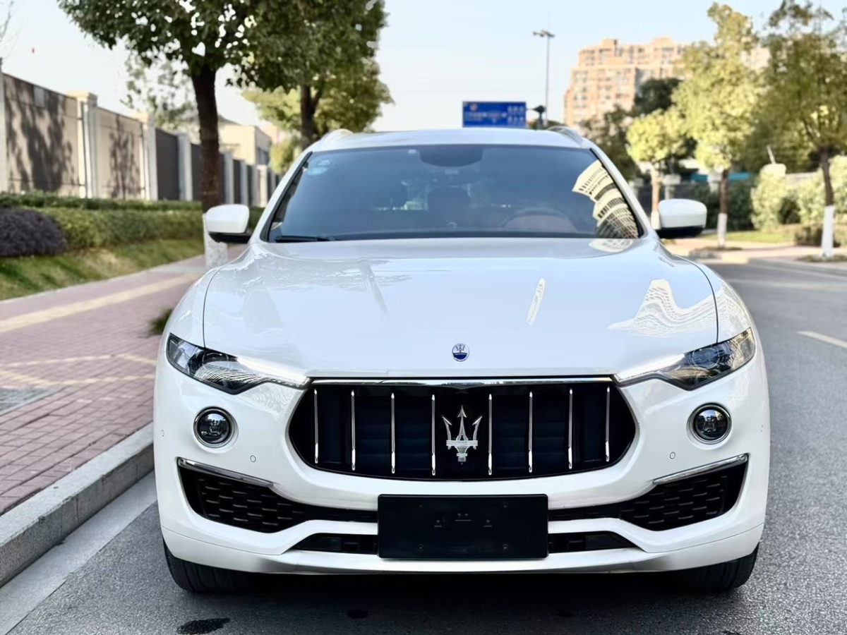 瑪莎拉蒂 Levante  2019款 3.0T 350Hp 豪華版 國(guó)VI圖片