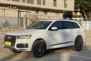 奧迪Q7 奧迪 45 TFSI 舒適型