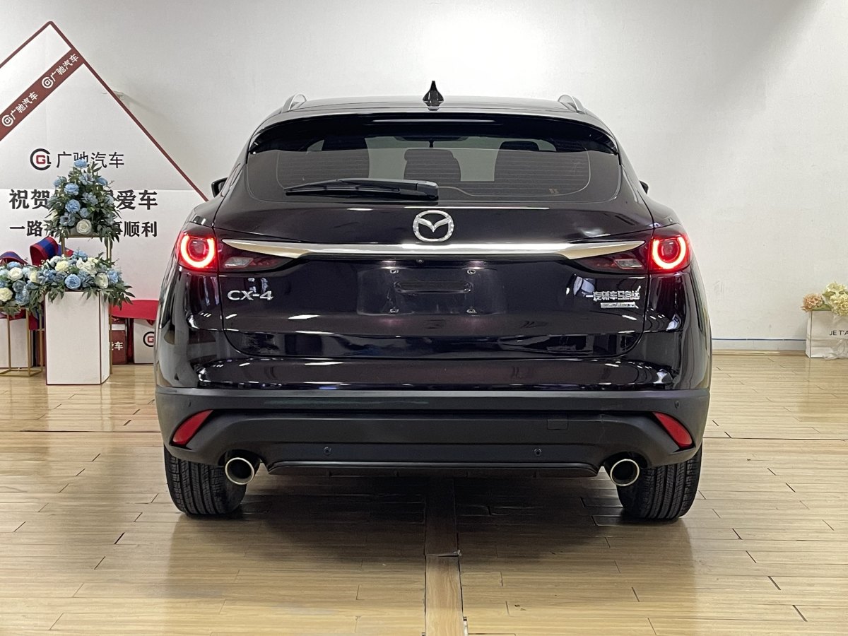 馬自達(dá) CX-4  2021款 2.0L 自動兩驅(qū)藍(lán)天品位版圖片