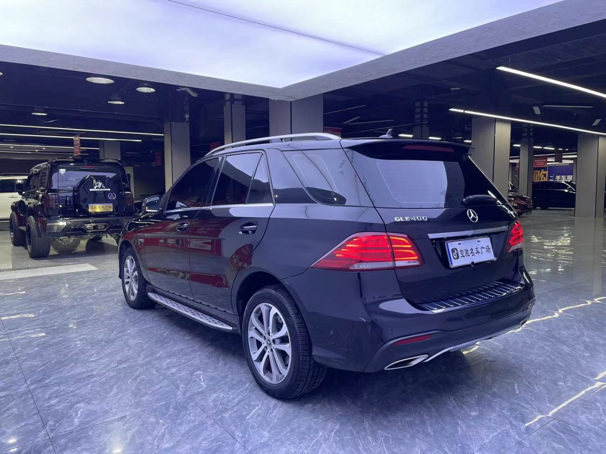 奔馳 奔馳GLE  2018款 GLE 320 4MATIC 動感型臻藏版圖片