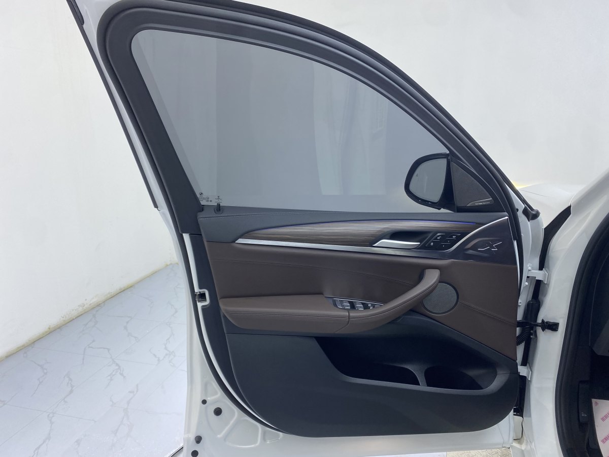 2021年5月宝马 宝马X3  2021款 改款 xDrive30i 领先型 M运动套装