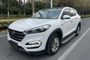 S350 馭勝 2.0T 手動(dòng)兩驅(qū)柴油豪華天窗版5座