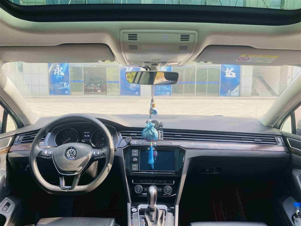 大眾 邁騰  2019款  330TSI DSG 豪華型 國(guó)VI圖片
