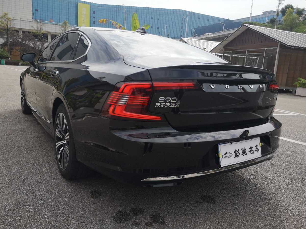 沃爾沃 S90  2021款 B5 智逸豪華版圖片