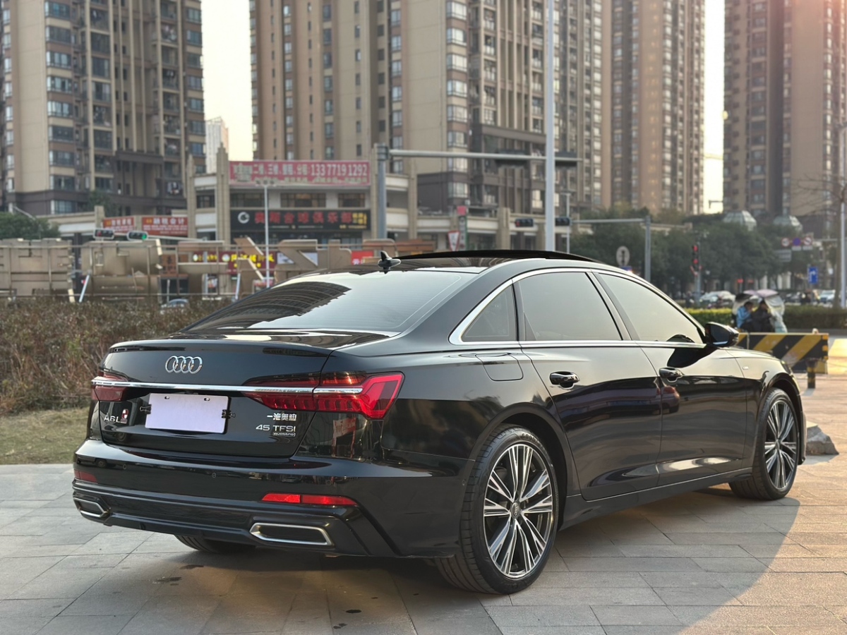 奧迪 奧迪A6L  2021款 45 TFSI 臻選動(dòng)感型圖片