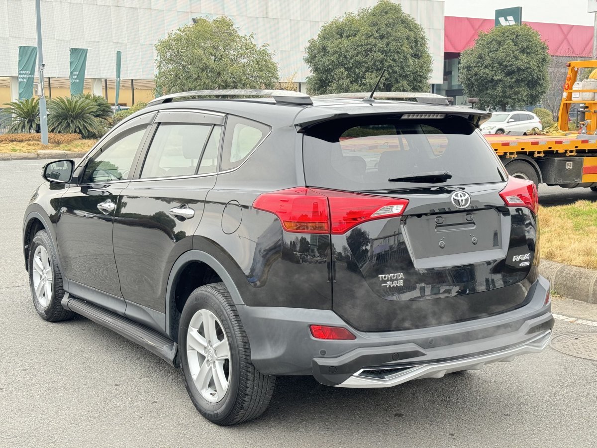 豐田 RAV4  2016款 榮放 2.0L CVT四驅(qū)新銳版圖片