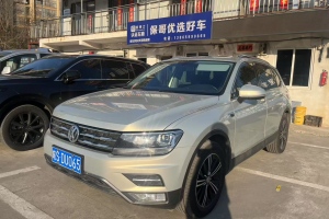 途觀L 大眾 330TSI 自動兩驅(qū)全景舒適版 國VI