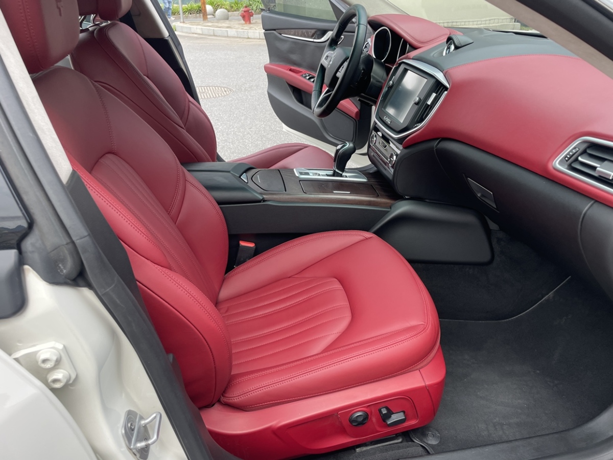 瑪莎拉蒂 Ghibli  2014款 3.0T 標(biāo)準(zhǔn)版圖片