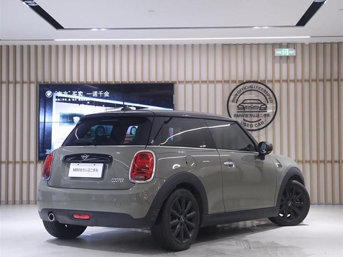 2020年5月MINI MINI  2020款 1.5T COOPER 藝術(shù)家