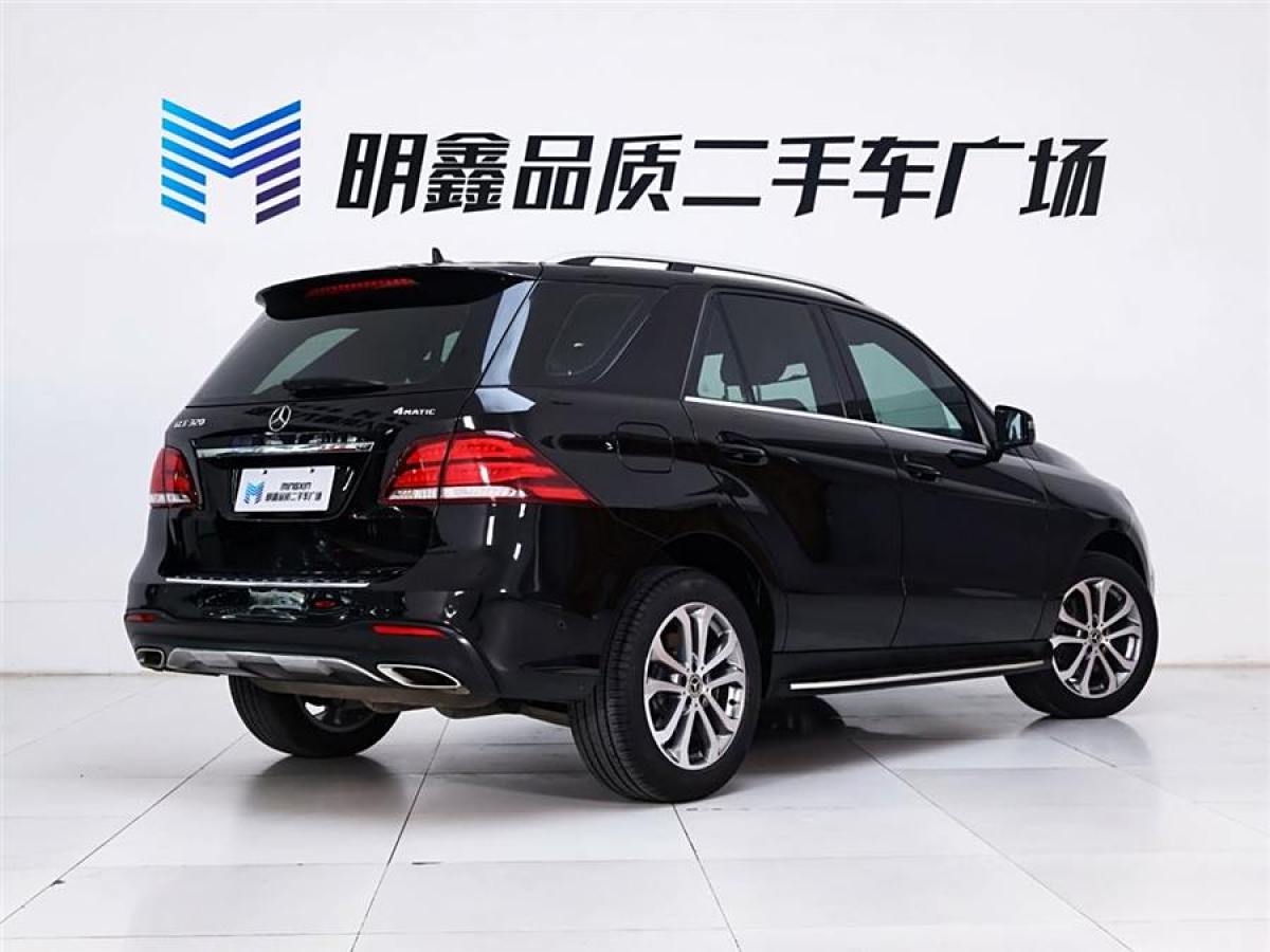 奔馳 奔馳GLE  2017款 GLE 320 4MATIC 動感型圖片