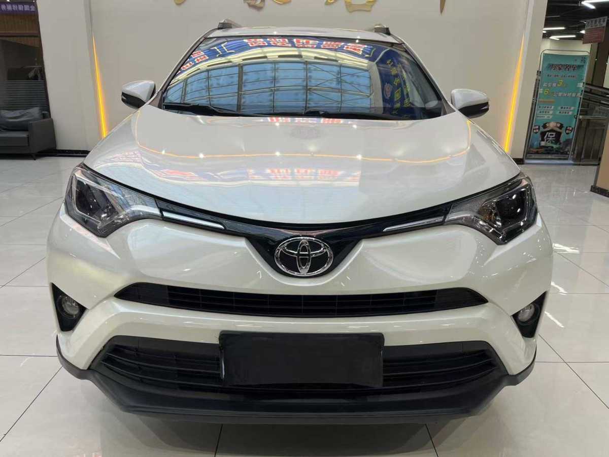 豐田 RAV4  2018款 榮放 2.0L CVT兩驅(qū)風尚版圖片