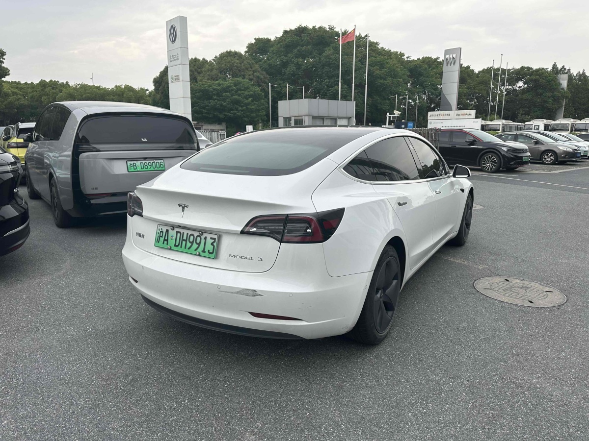 特斯拉 Model 3  2020款 改款 標(biāo)準(zhǔn)續(xù)航后驅(qū)升級(jí)版圖片