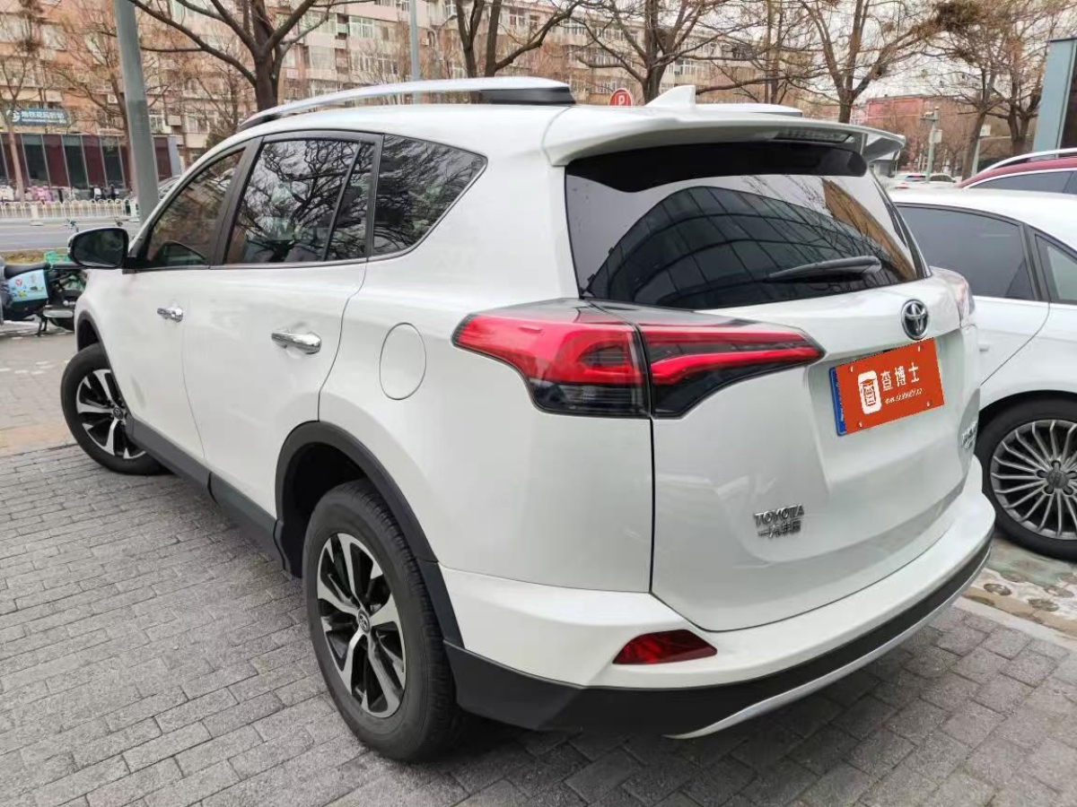 豐田 RAV4榮放  2016款 2.0L CVT四驅(qū)新銳版圖片