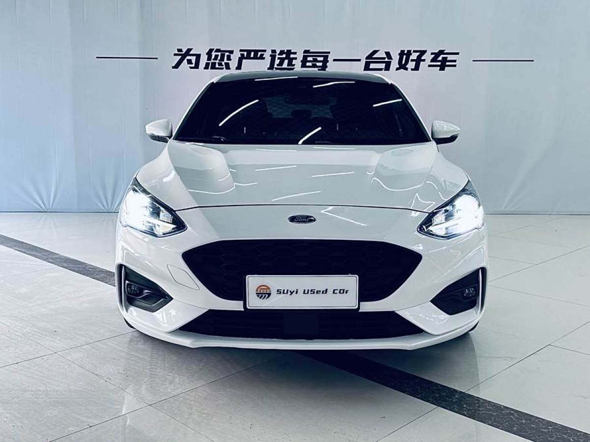 2022年3月福特 ?？怂? 2021款 兩廂 EcoBoost 180 自動(dòng)ST Line