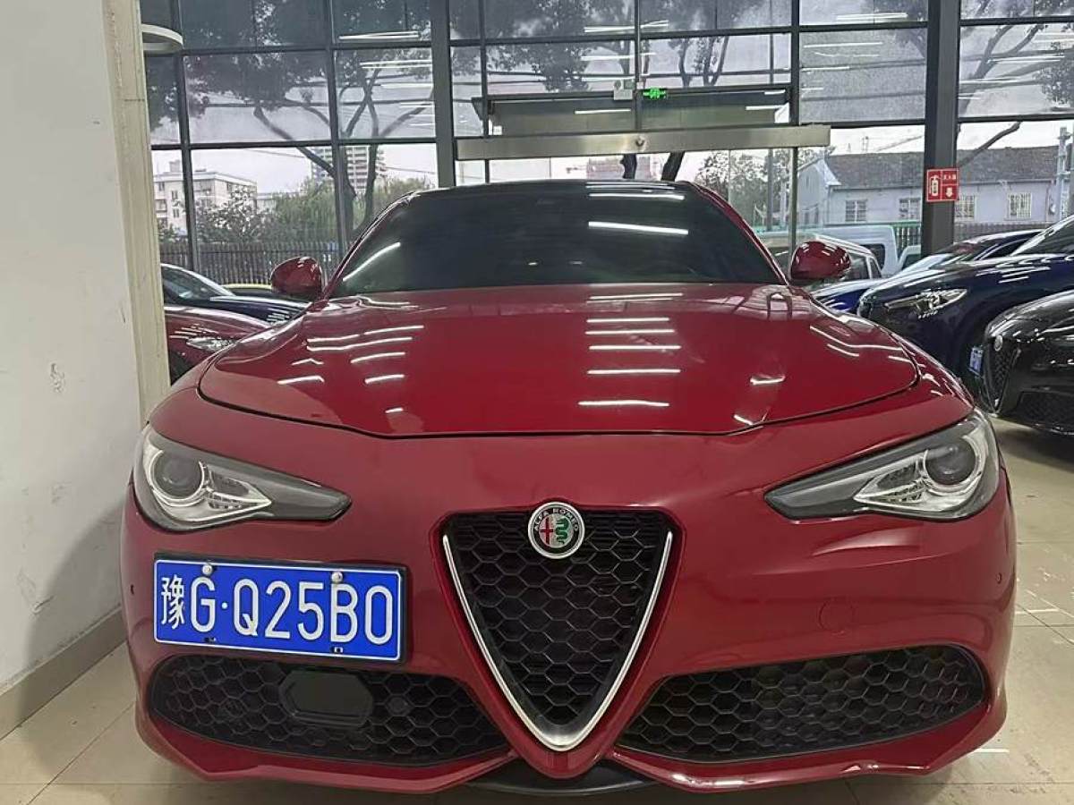 阿尔法·罗密欧 Giulia  2021款 2.0T 280HP 豪华版图片