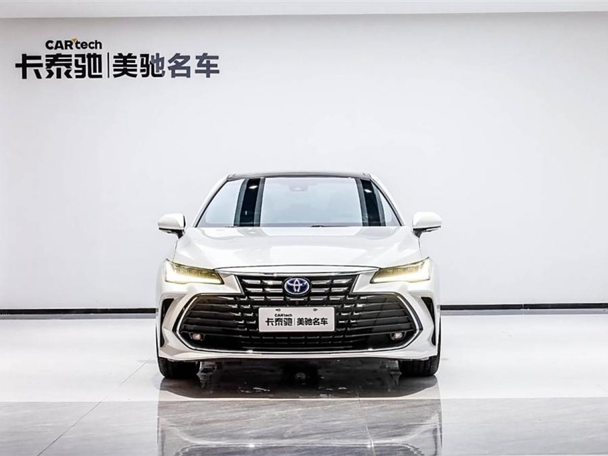 丰田 亚洲龙  2022款 双擎 2.5L XLE尊贵版图片