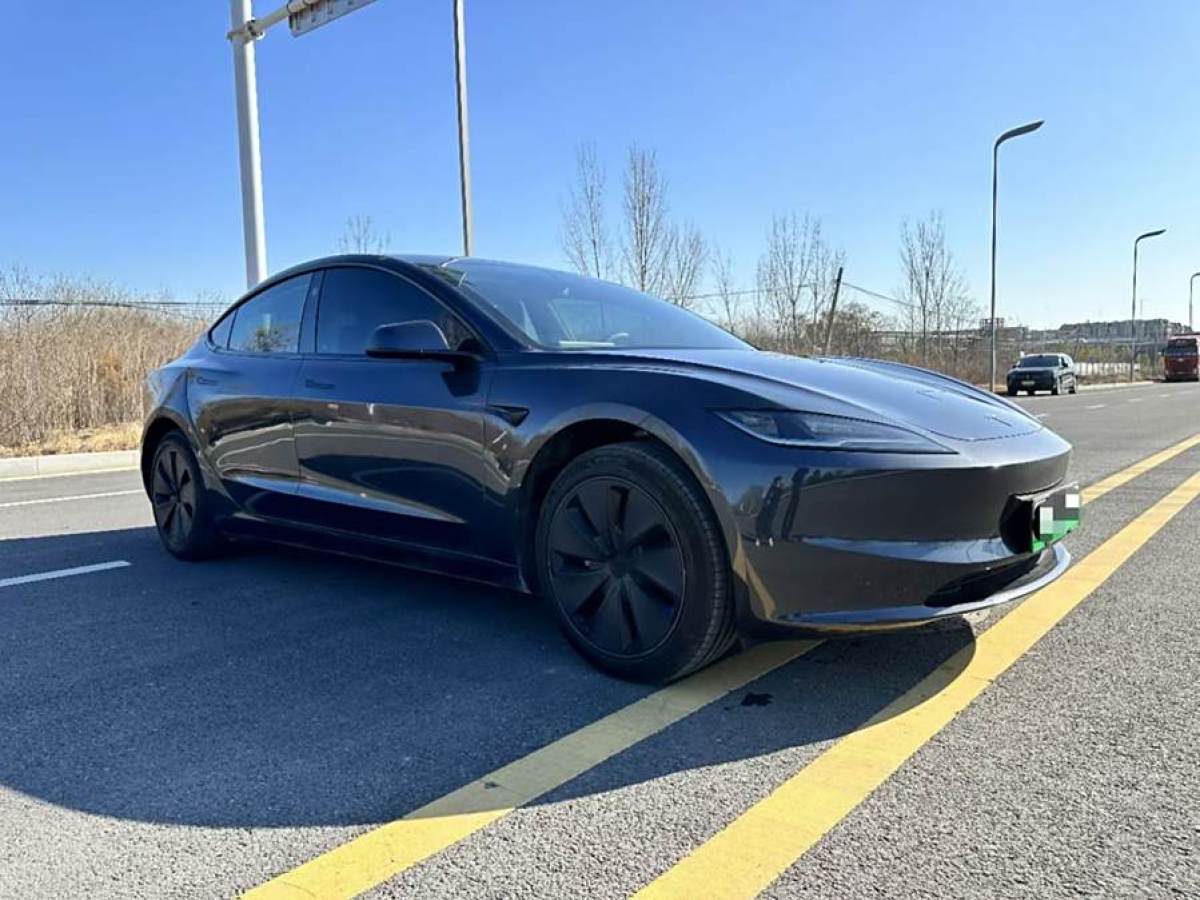 特斯拉 Model Y  2023款 后輪驅(qū)動版圖片