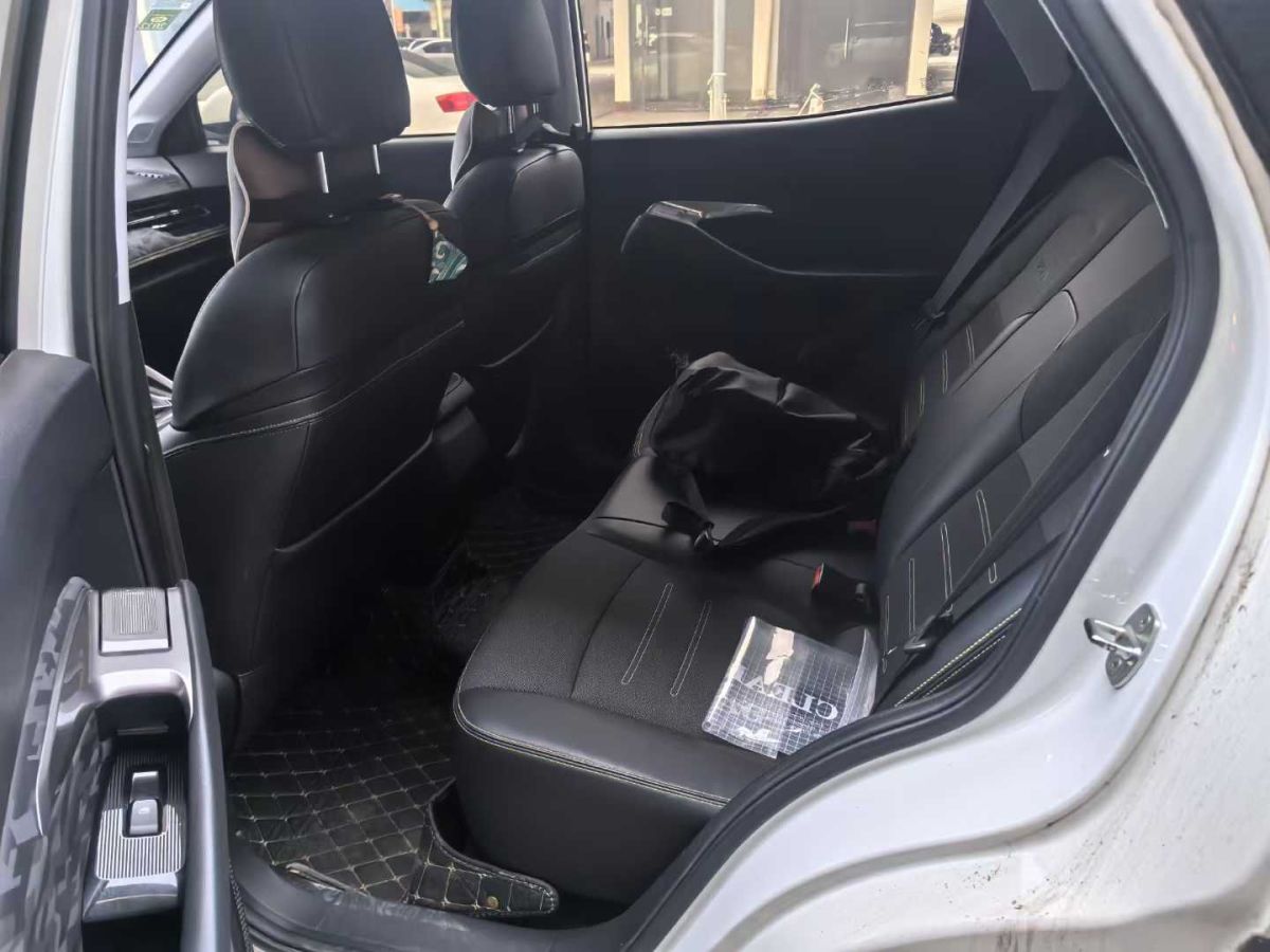 寶駿 寶駿RS-3  2020款 1.5L CVT  24小時(shí)在線豪華型圖片