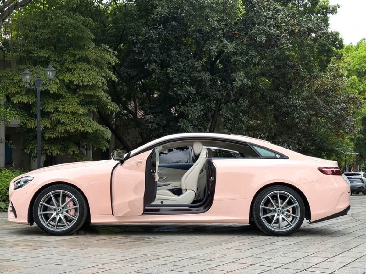 奔馳 奔馳E級  2020款 E 260 轎跑車圖片