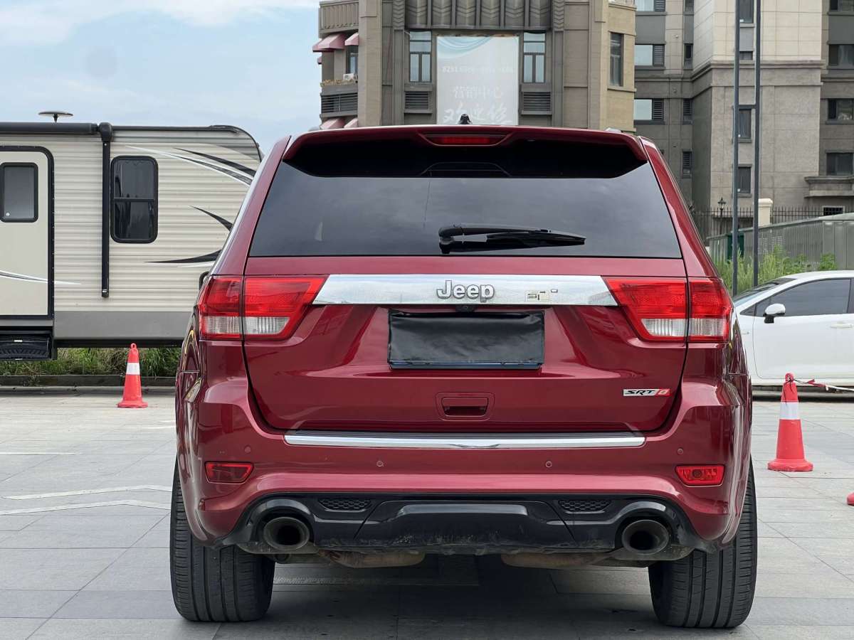 Jeep 大切諾基 SRT  2013款 6.4L SRT8圖片