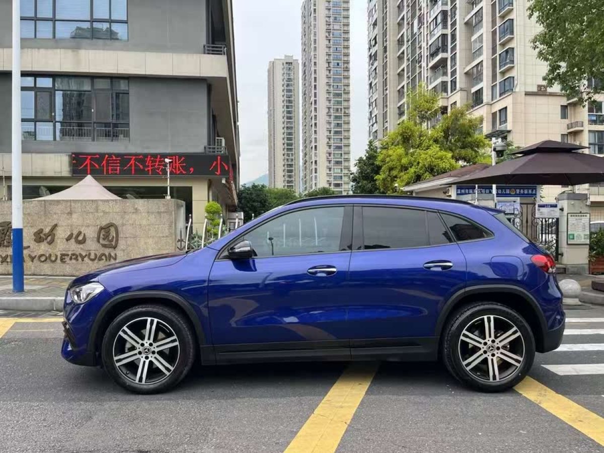 奔馳 奔馳GLA  2022款 改款 GLA 200 4MATIC圖片