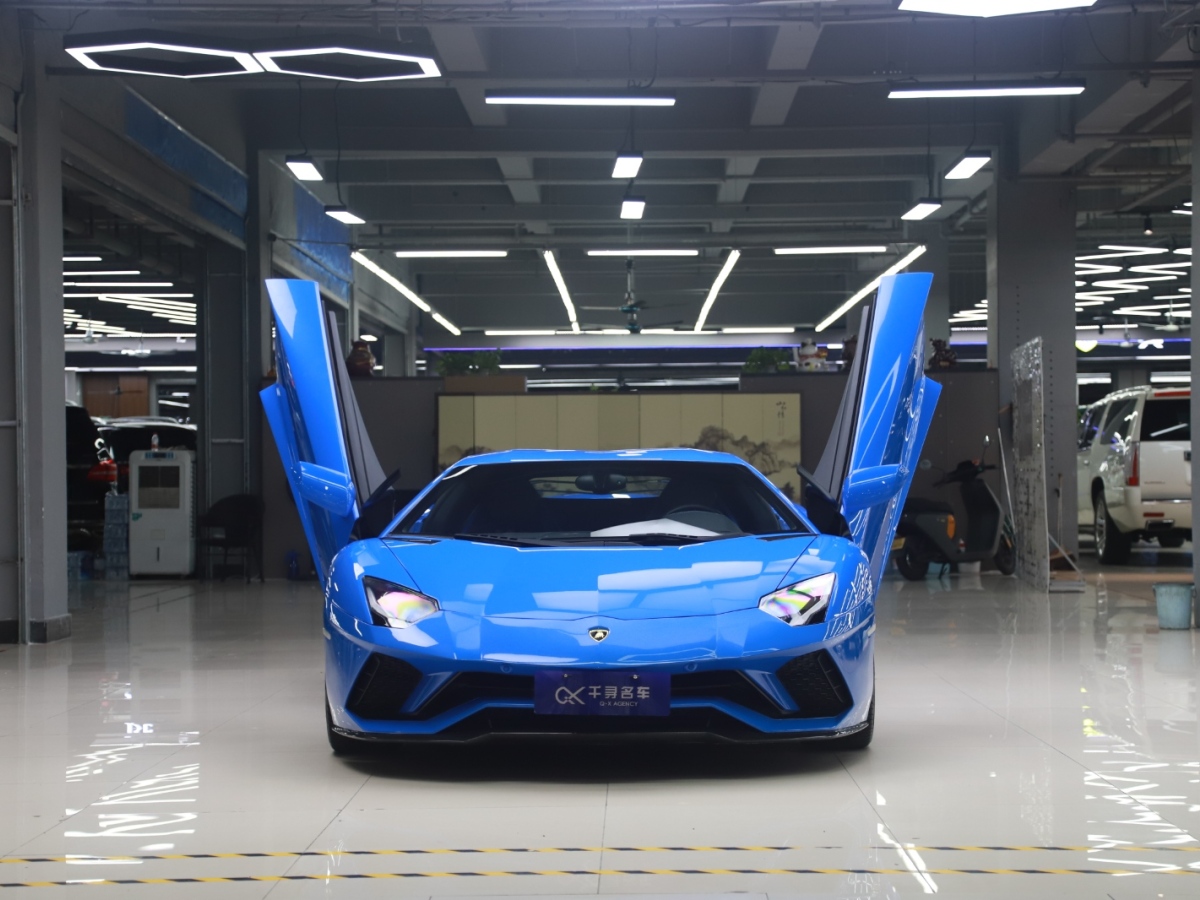 蘭博基尼 Aventador  2017款 Aventador S圖片