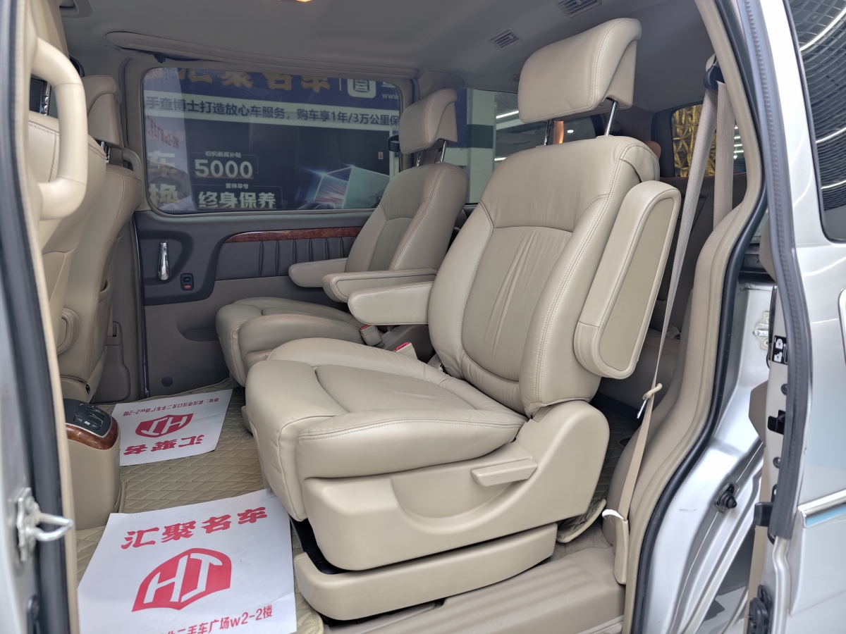 別克 GL8  2008款 陸尊 3.0L LT 豪華版圖片