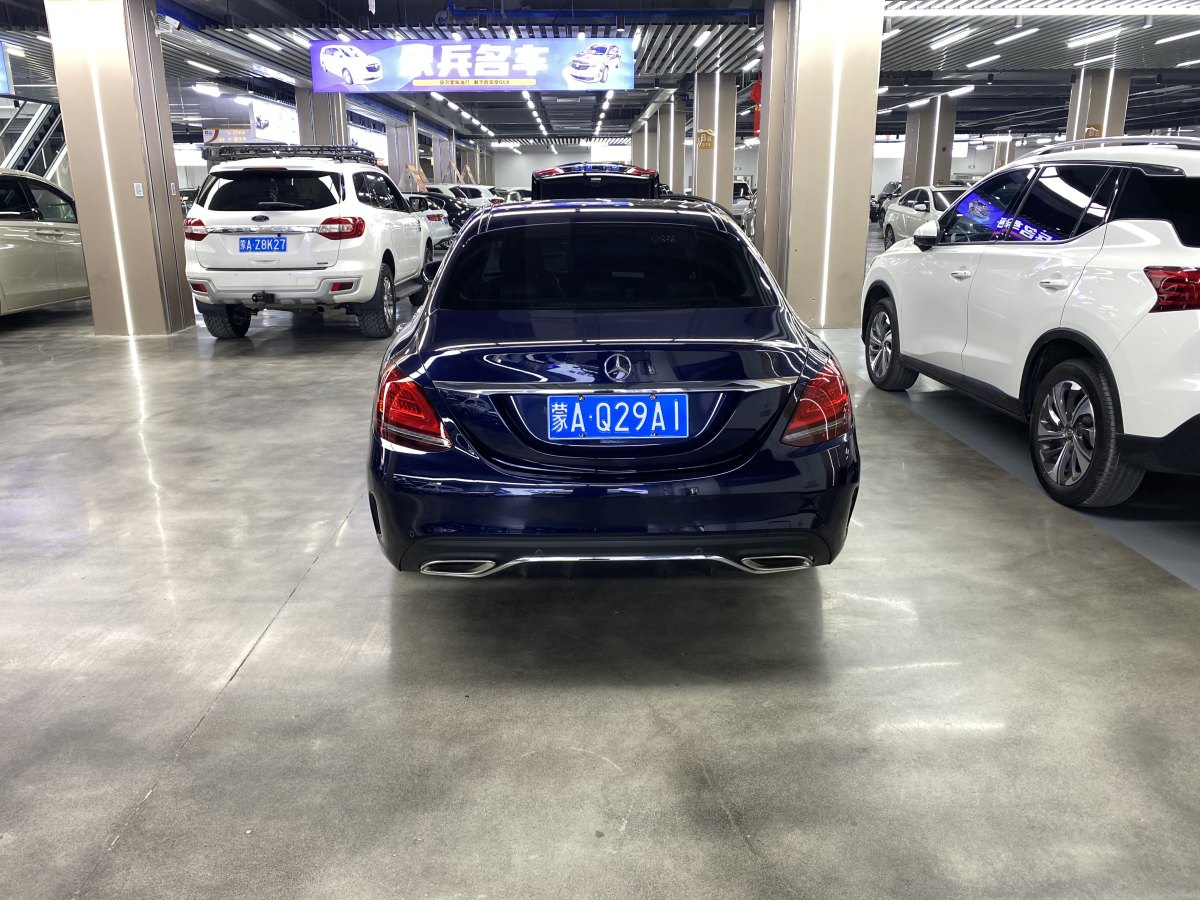奔馳 奔馳C級(jí)  2019款 C 180 L 時(shí)尚型運(yùn)動(dòng)版圖片