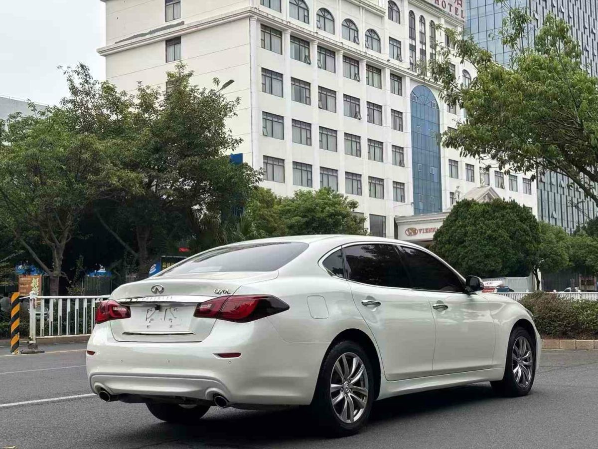 英菲尼迪 Q50L  2016款 2.0T 悅享版圖片