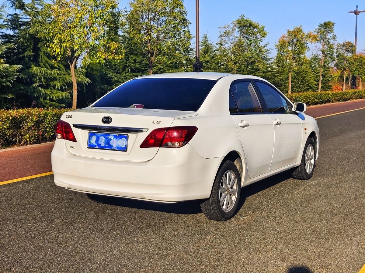 比亚迪 L3  2012款 1.5L 手动舒适型图片