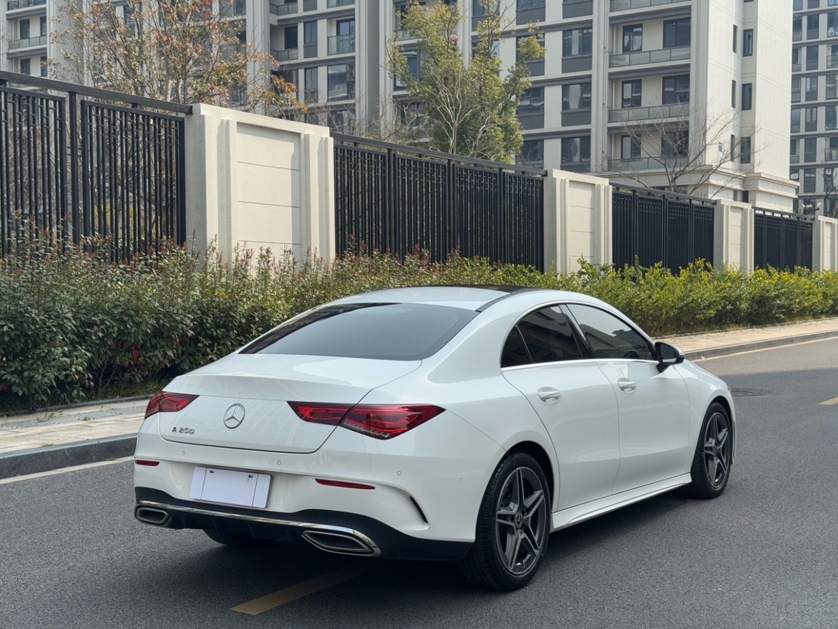 奔馳 奔馳CLA級(jí)  2022款 CLA 200圖片