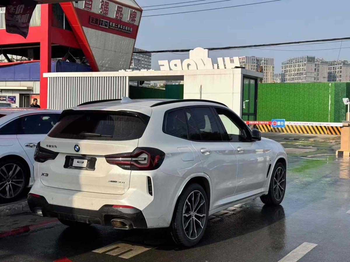 寶馬 寶馬X3  2022款 xDrive30i 領(lǐng)先型 M曜夜套裝圖片