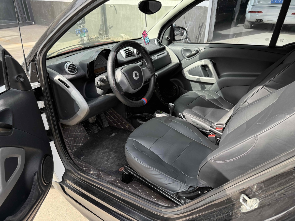 smart fortwo  2013款 1.0 MHD 硬頂城市游俠特別版圖片