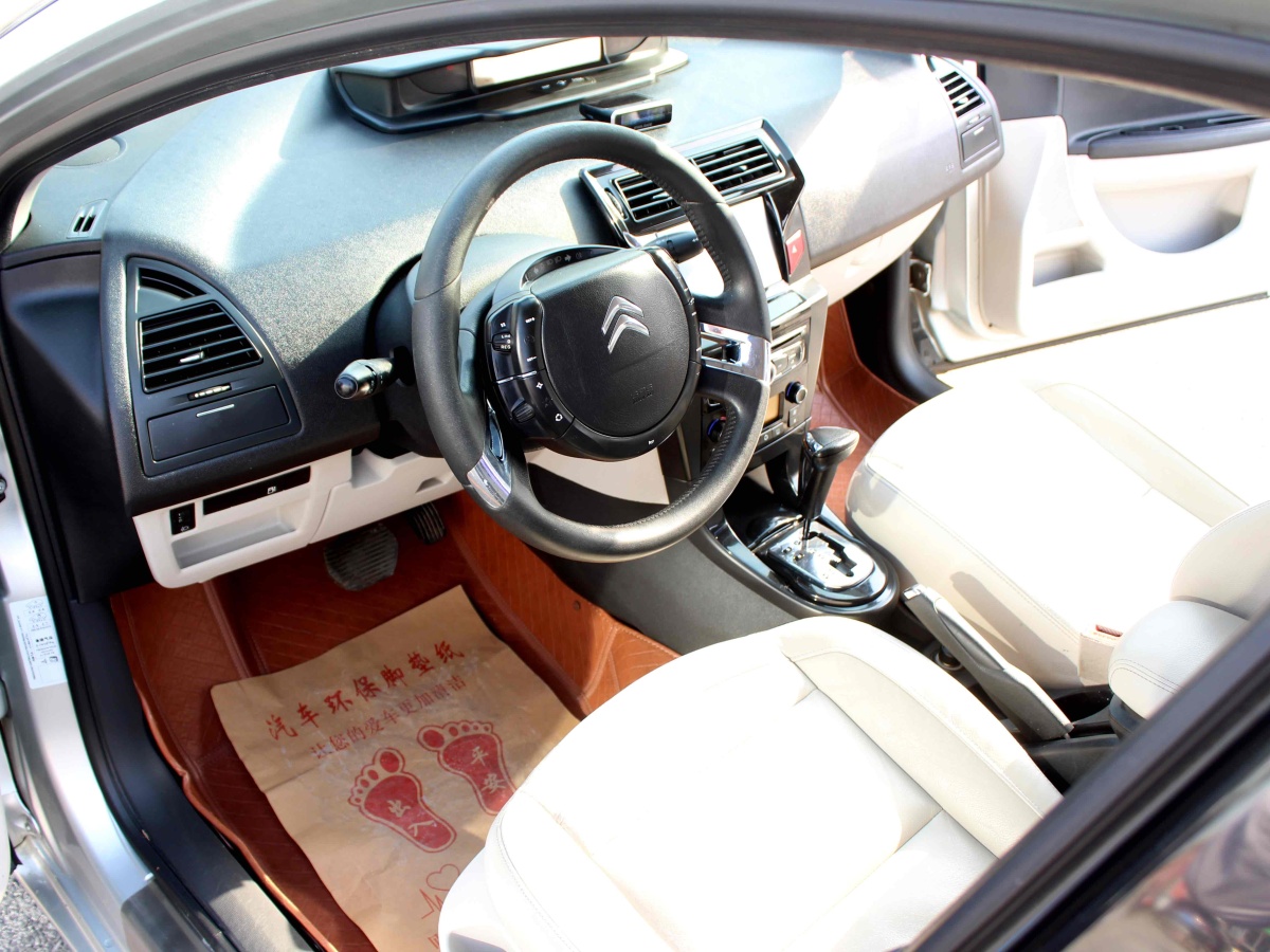 雪鐵龍 世嘉  2012款 三廂 1.6L 自動品尚型圖片
