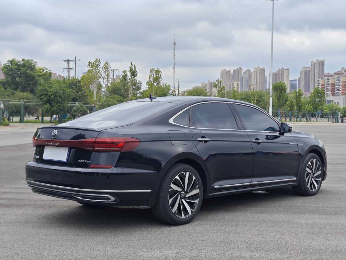 大众 帕萨特  2024款 380TSI 豪华版图片