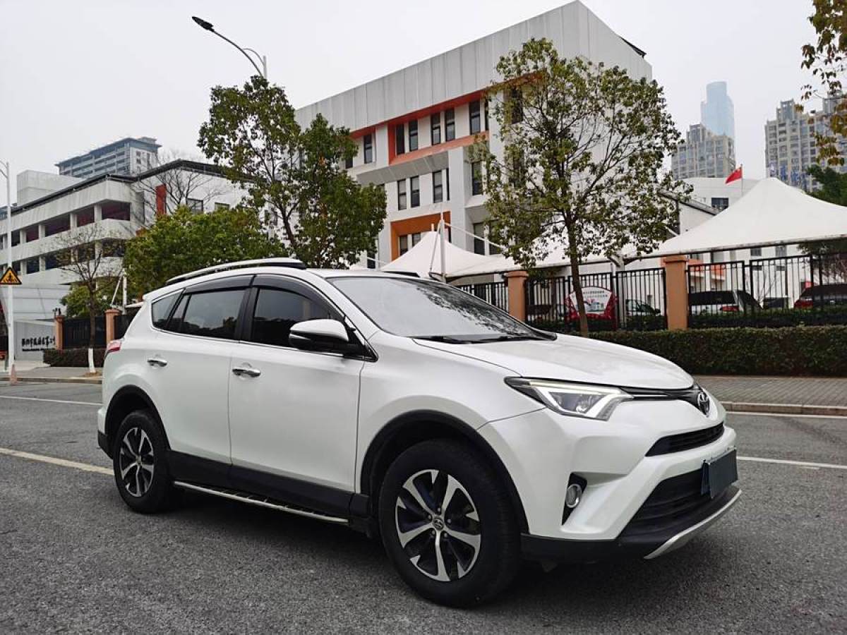 豐田 RAV4榮放  2016款 2.0L CVT兩驅(qū)智尚版圖片