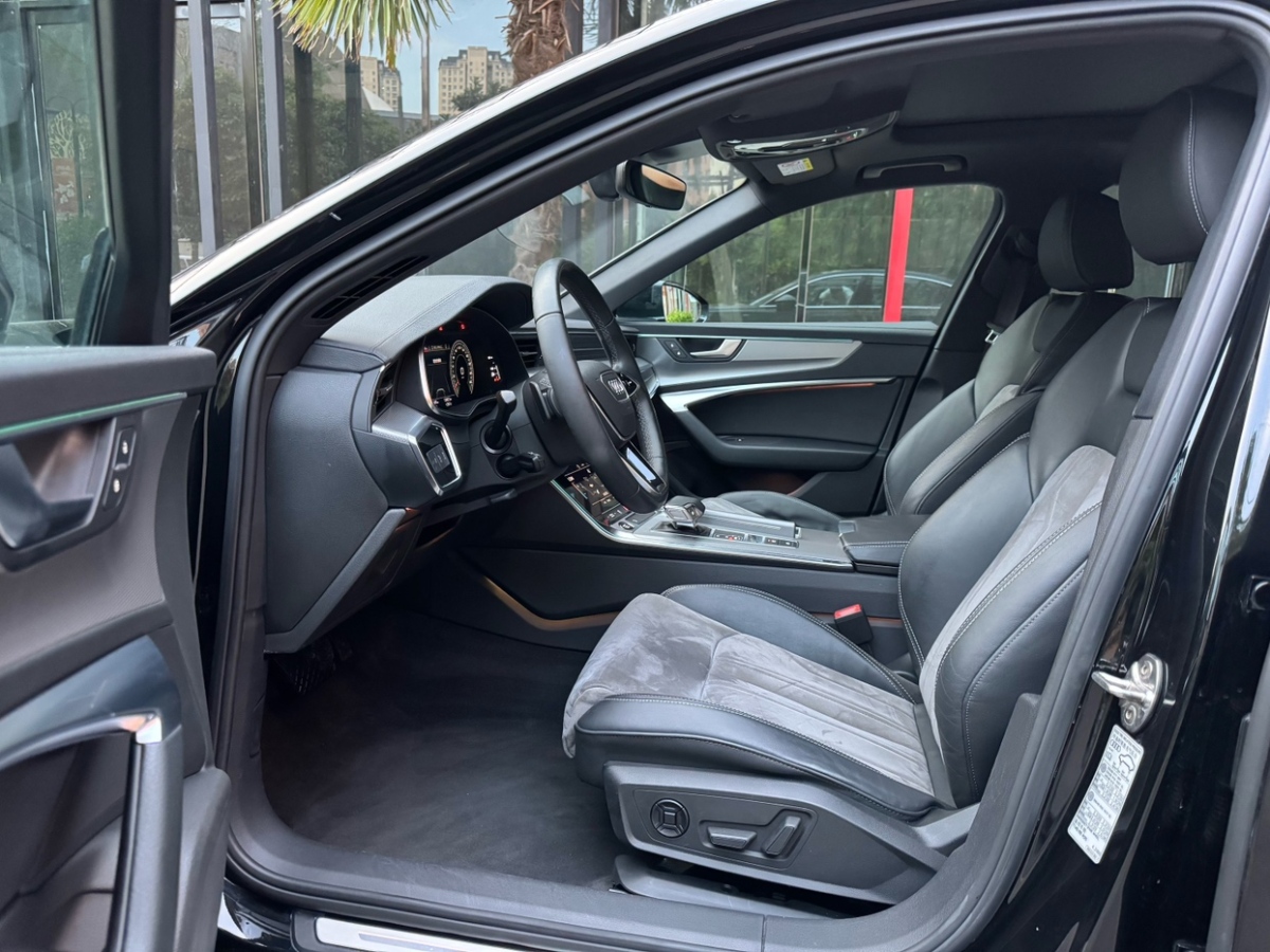 奧迪 奧迪A6L  2022款 40 TFSI 豪華動感型圖片