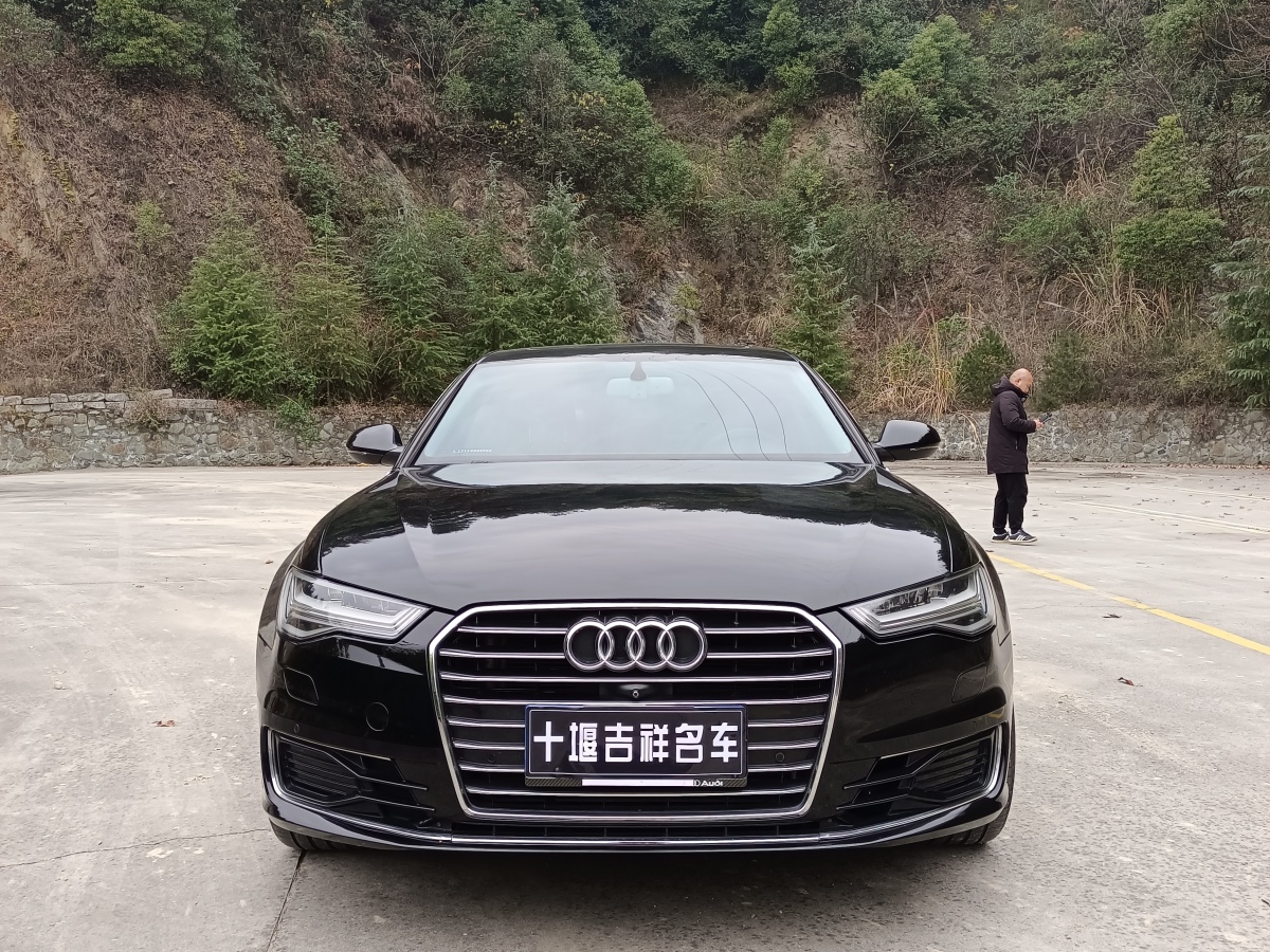 奧迪 奧迪A4L  2018款 30周年年型 30 TFSI 進取型圖片