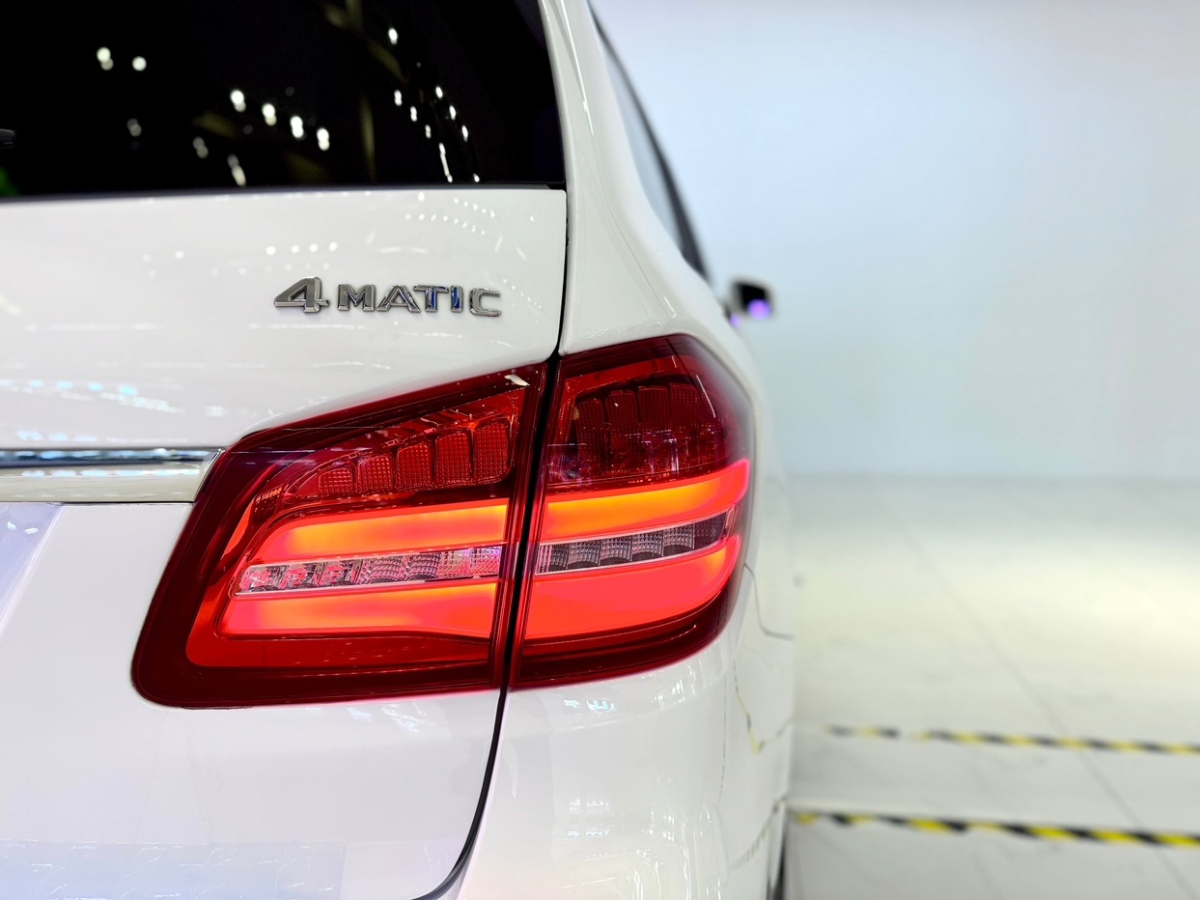 奔馳 奔馳GLS  2018款 GLS450 4MATIC 3.0T 美規(guī)版圖片