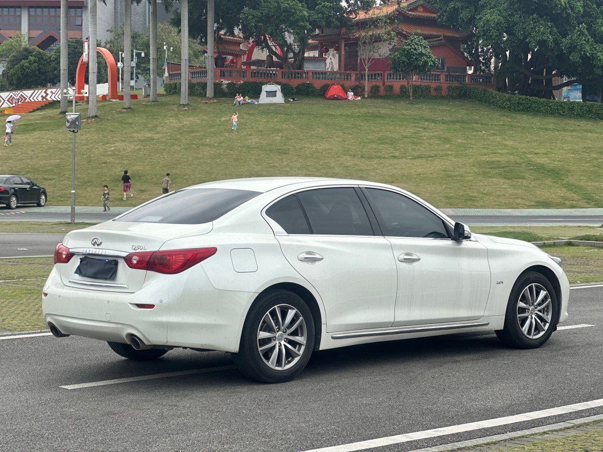 英菲尼迪 Q50L  2016款 2.0T 悅享版圖片