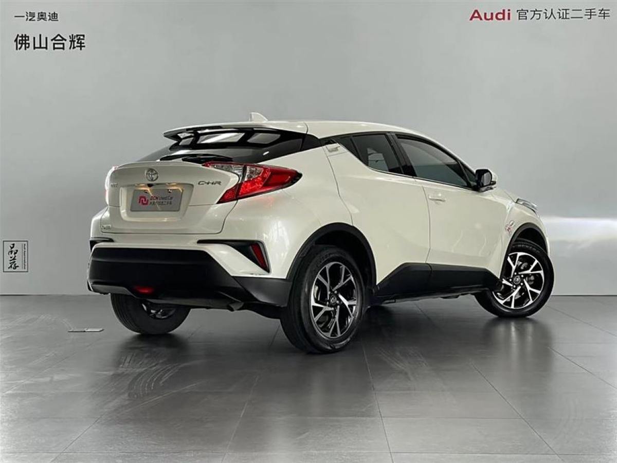 豐田 C-HR  2020款 2.0L 領(lǐng)先版圖片