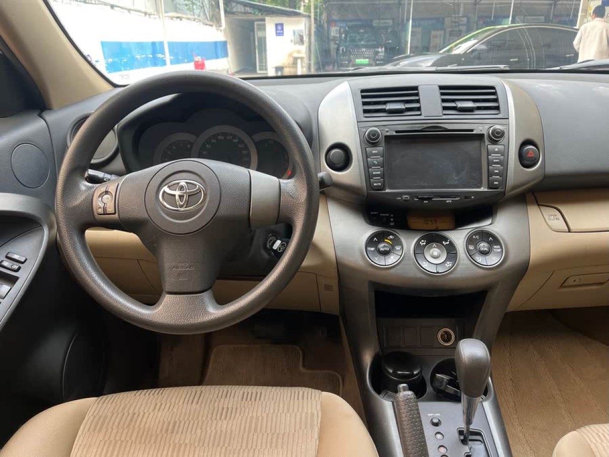 豐田 RAV4榮放  2012款 炫裝版 2.0L 自動(dòng)四驅(qū)圖片