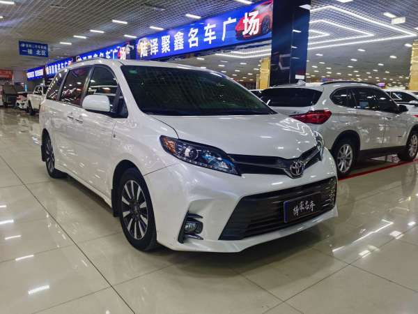 丰田 塞纳  2015款 3.5L 两驱LE