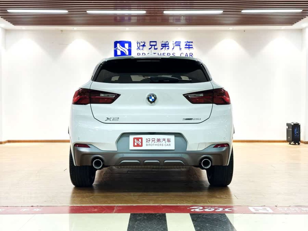 寶馬 寶馬X2  2021款 改款 sDrive25i 鋒芒版圖片