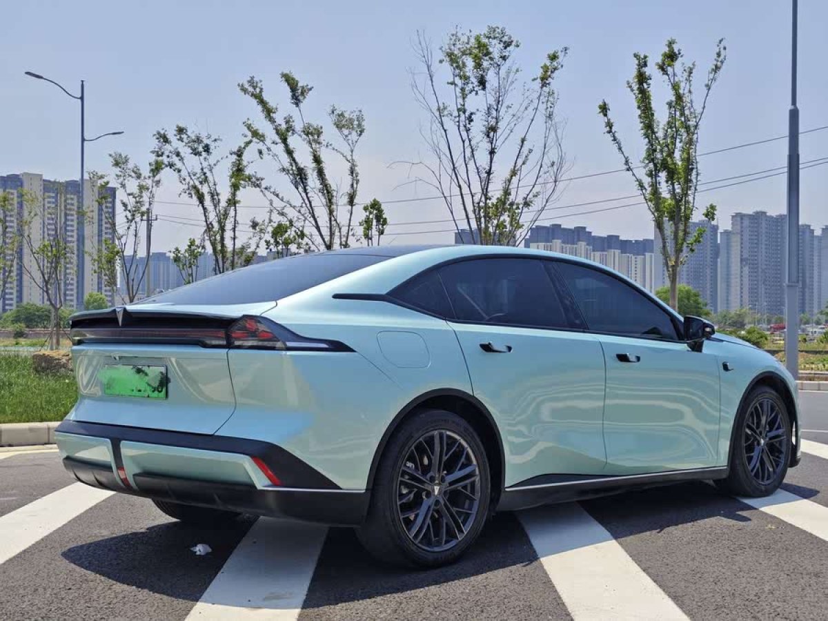 深藍(lán) 深藍(lán)SL03  2022款 1.5L 1200增程版圖片