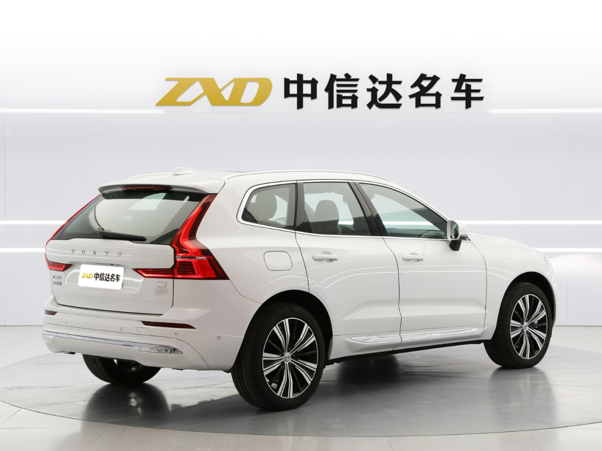 2024年3月沃尔沃 XC60新能源  2023款 T8 插电混动 长续航四驱智雅豪华版