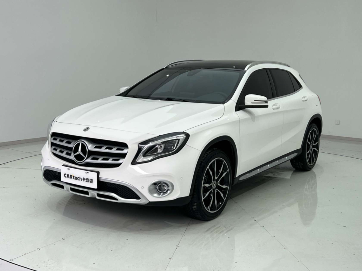 奔馳 奔馳GLA  2017款 GLA 220 4MATIC 豪華型圖片