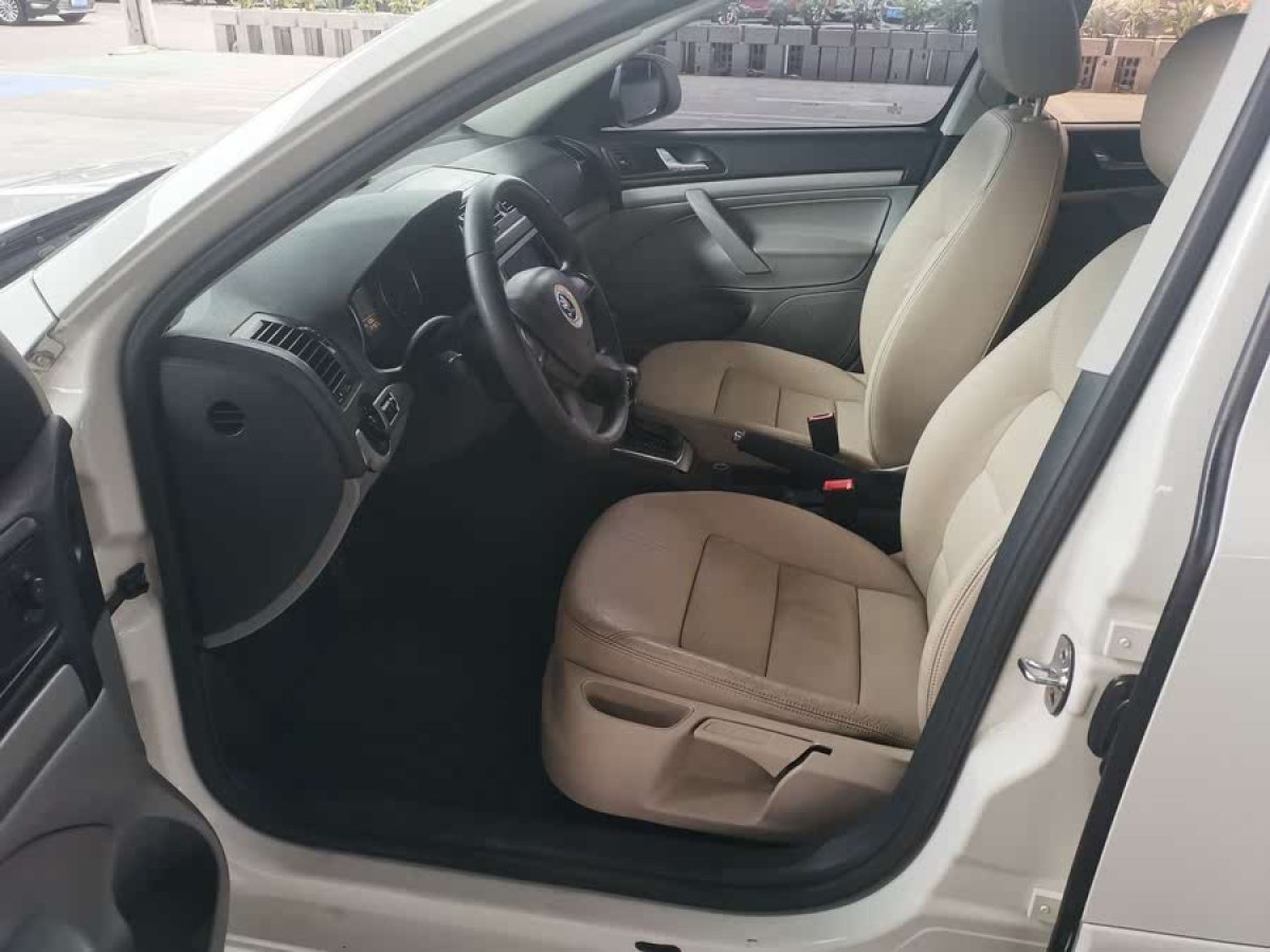 斯柯達 明銳  2015款 經(jīng)典款 1.6L 自動逸致版圖片