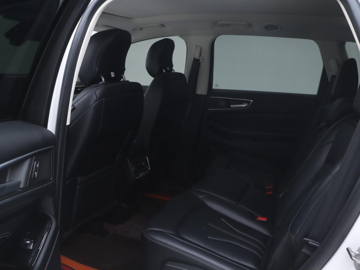 2021年1月福特 銳界  2021款 改款 PLUS EcoBoost 245 兩驅(qū)豪銳型 7座